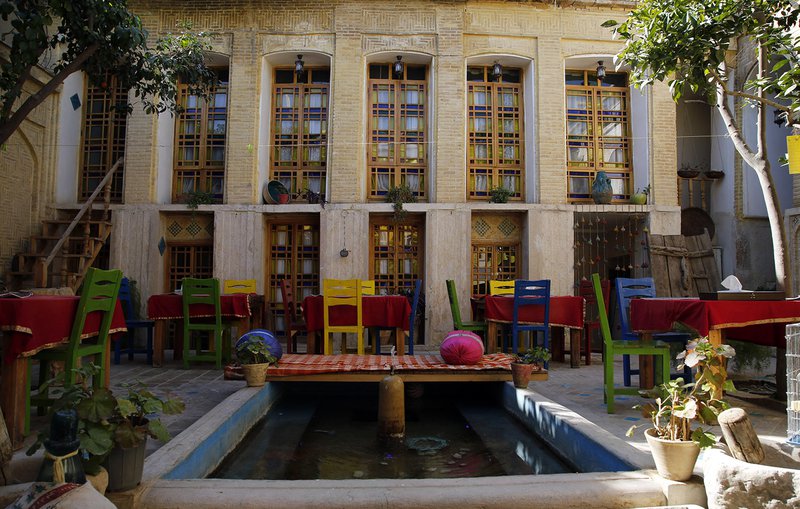 عمارت هفت رنگ