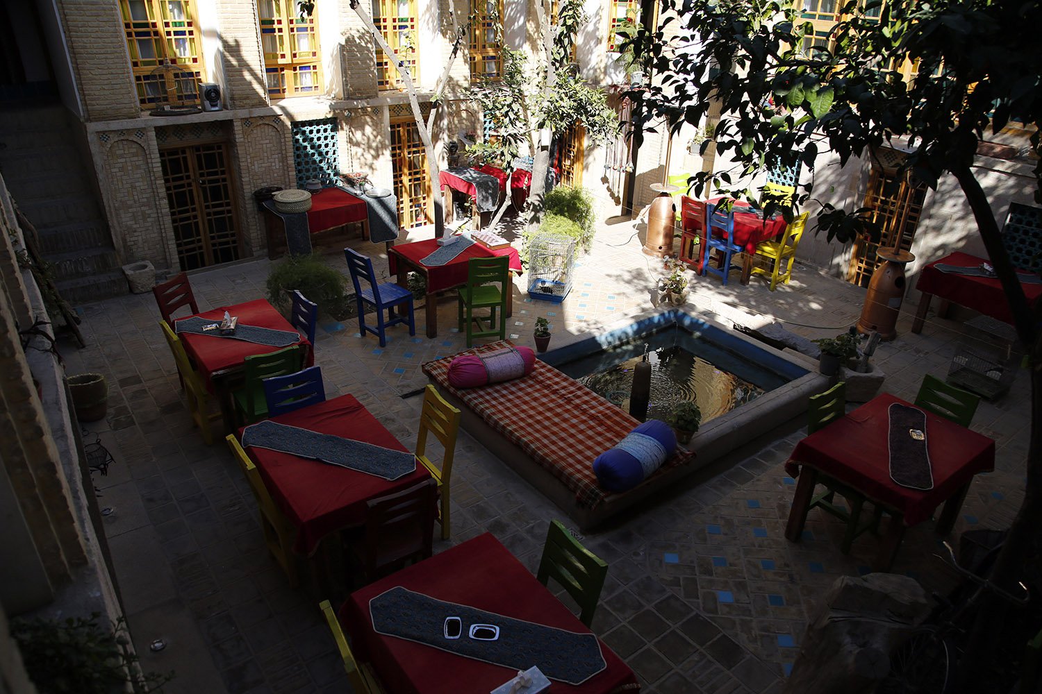 عمارت هفت رنگ