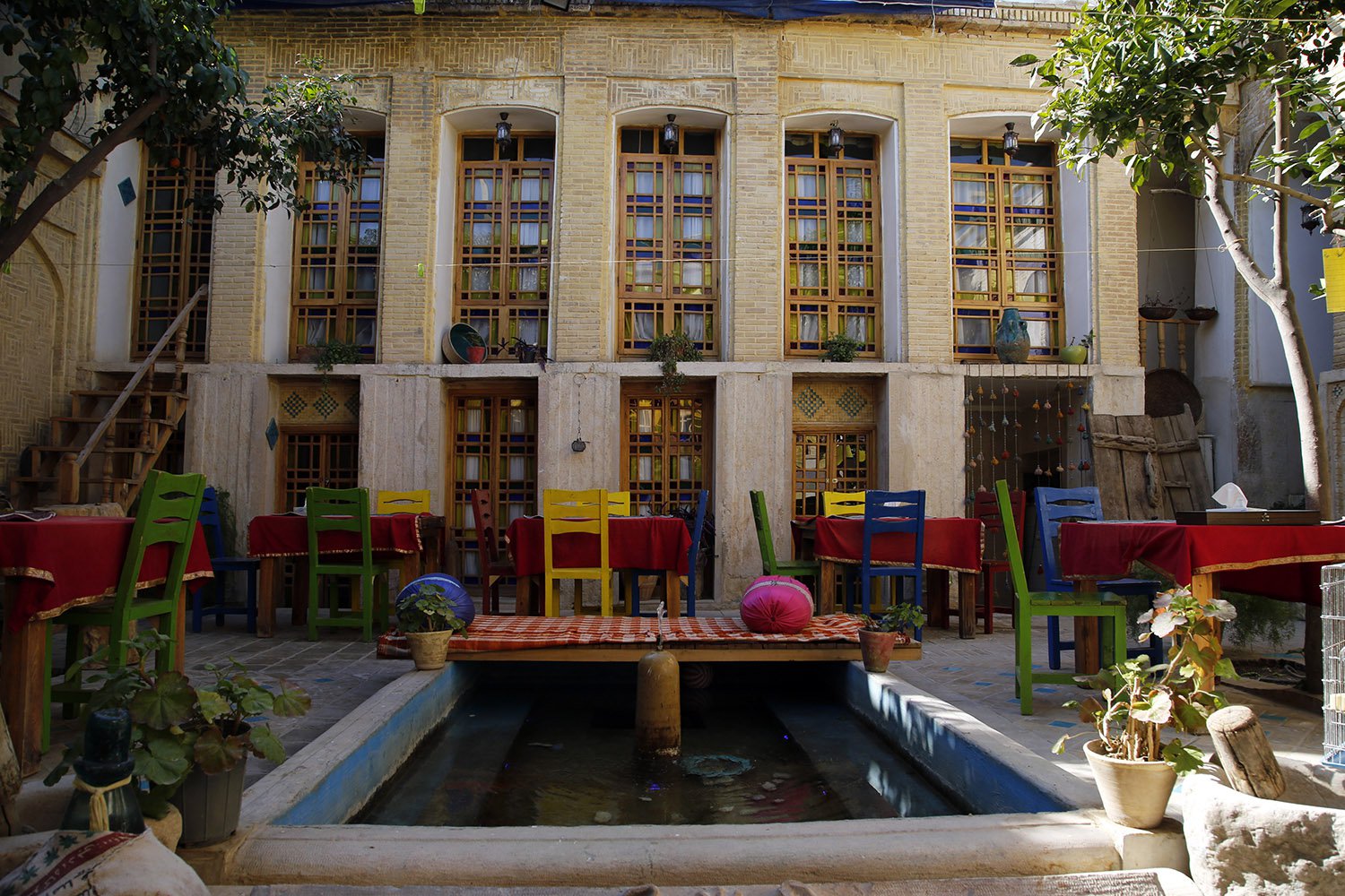 عمارت هفت رنگ