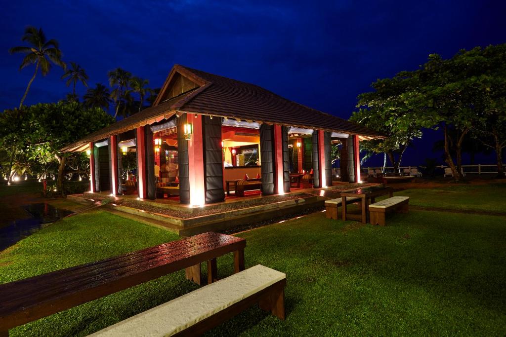 توریا کالوتارا یا جی جی بیچ بای جت وینگ بنتوتا