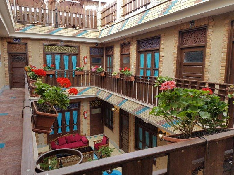 سرای اردیبهشت